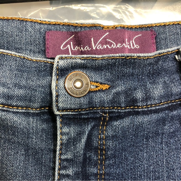 GLORIA VANDERBILT Amanda Straight Leg Blue Denim 5-pocket Jeans Sz Missy 8 Short - Picture 8 of 12